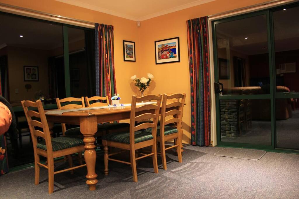 Villa Popular Family And Pet Friendly Modern Cosy Bach Wifi Hanmer Springs Exterior foto